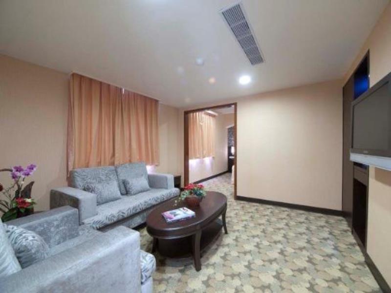 Metropolis Hotel Taoyuan Exterior photo
